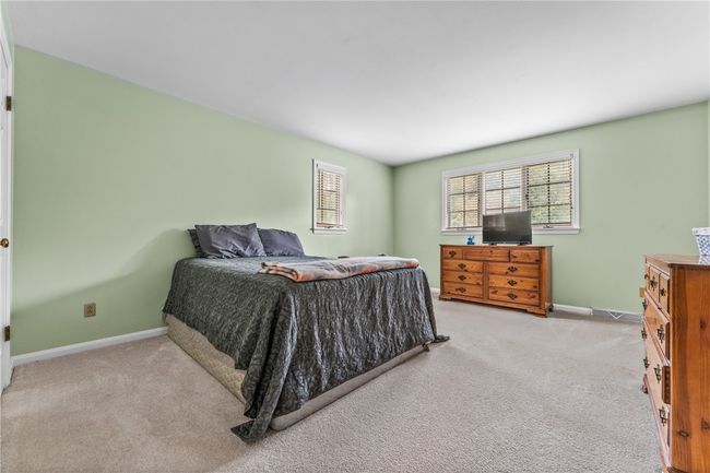 3213 Greentree Cir, House other with 3 bedrooms, 3 bathrooms and 2 parking in New Castle PA | Image 16