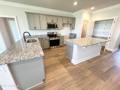 KITCHEN | Image 2