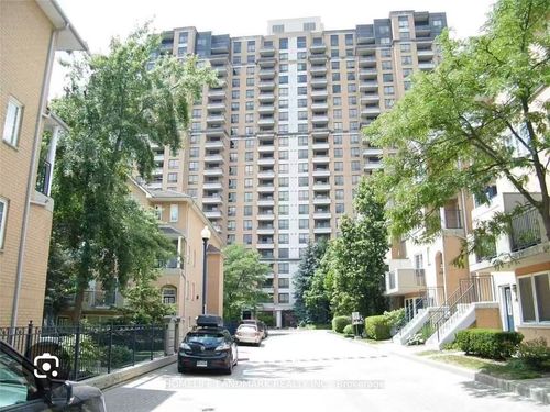 806-18 Sommerset Way, North York, ON, M2N6X5 | Card Image
