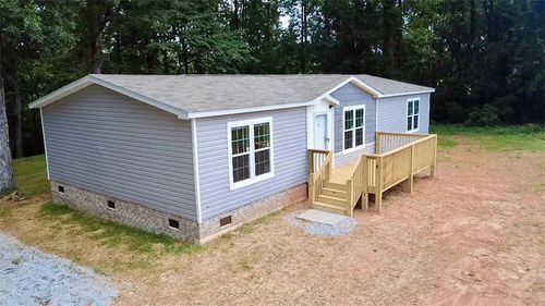 8675 Pea Ridge Rd, Cornelia, GA, 30531-4607 | Card Image
