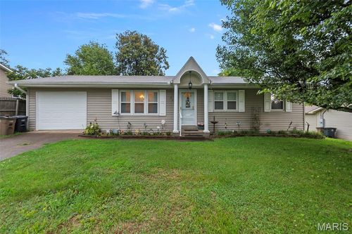 238 Marlin St, Cape Girardeau, MO, 63701-3328 | Card Image