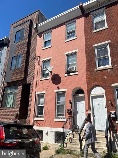 2035 W Oxford St, PHILADELPHIA, PA, 19121-4001 | Card Image