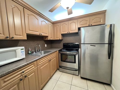 4023-4023 Berkshire B, Deerfield Beach, FL, 33442-3339 | Card Image