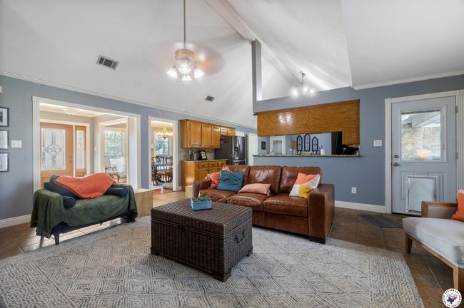 2 Tyler Ln, House other with 3 bedrooms, 2 bathrooms and null parking in Hooks TX | Image 7