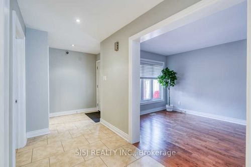 4679 Owl Cir, Mississauga, ON, L4Z2W8 | Card Image