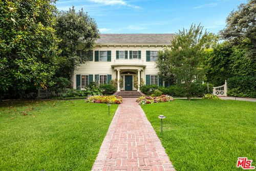 809 N Bedford Dr, Beverly Hills, CA, 90210-3023 | Card Image