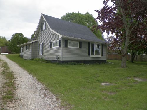 213 Cass St, Tustin, MI, 49688-5125 | Card Image