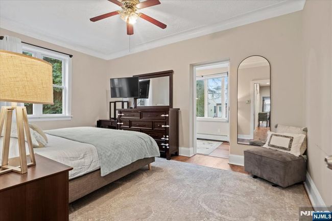 218 8 Th St, Home with 6 bedrooms, 3 bathrooms and null parking in Fairview NJ | Image 9