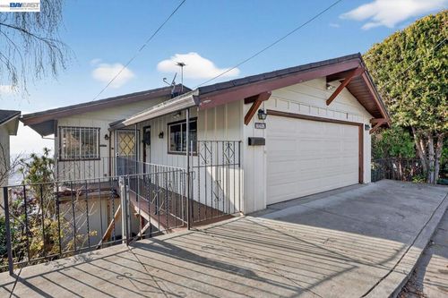16605 16605 Rolando Ave, Castro Valley, CA, 94578 | Card Image