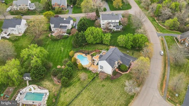 7560 Coopers Hawk Dr, House other with 4 bedrooms, 4 bathrooms and null parking in WARRENTON VA | Image 48