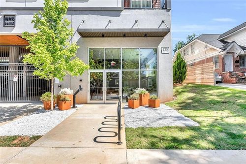 515-525 Parkway Dr, Atlanta, GA, 30354-4122 | Card Image