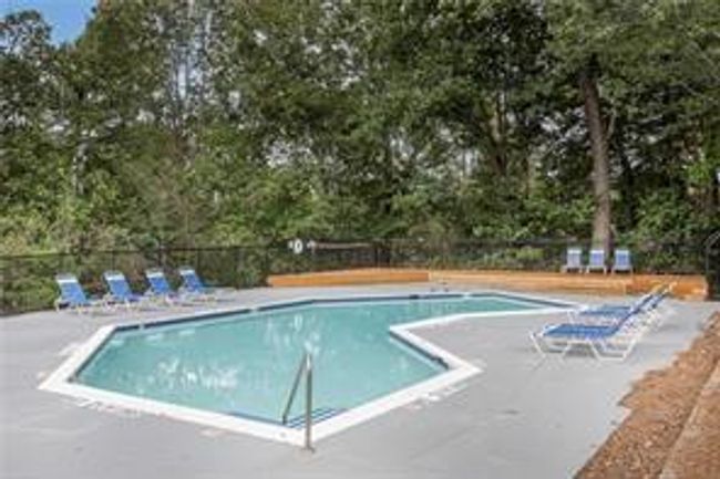 590 Windchase Ln, Condo with 2 bedrooms, 2 bathrooms and 2 parking in Stone Mountain GA | Image 15