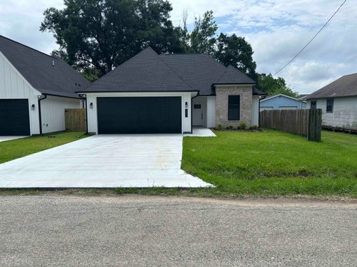 2411 Ave G, Nederland, TX, 77627 | Card Image