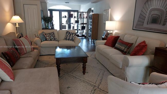 832 Wallace St, House other with 4 bedrooms, 4 bathrooms and null parking in Coral Gables FL | Image 14