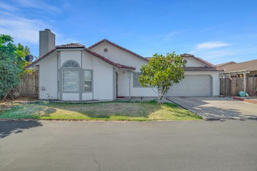 1227 Windsor Court, Turlock, CA, 95380 | Card Image