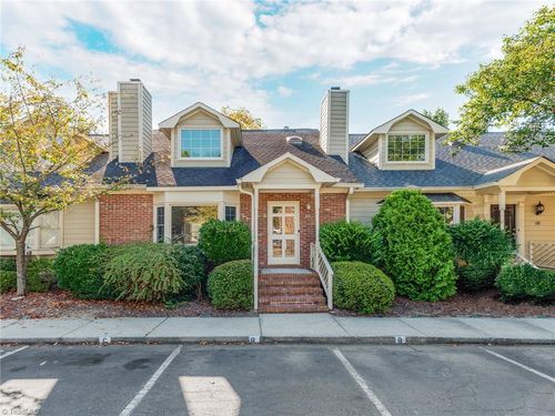 unit-c-18 Park Village Ln, Greensboro, NC, 27455-2460 | Card Image