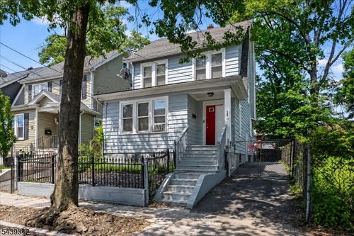 169 Vermont Ave, Newark, NJ, 07106-2712 | Card Image