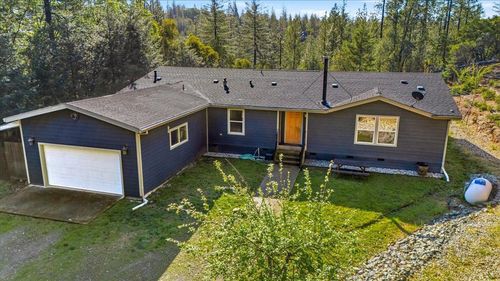 16770 Autumn Oak Rd, Grass Valley, CA, 95945-8610 | Card Image