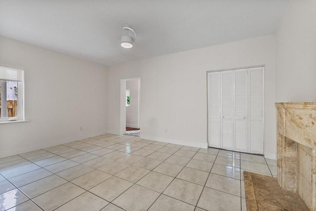 2356 Sw 16 Th Ave, Townhouse with 4 bedrooms, 3 bathrooms and null parking in Miami FL | Image 5