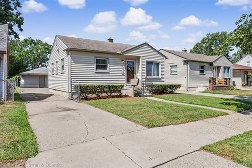 5735 Silvery Ln, Dearborn Heights, MI, 48127-3154 | Card Image