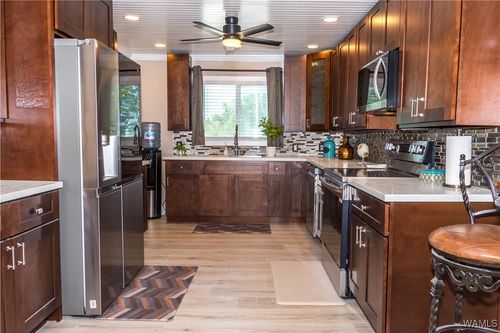 1102 N Washington St, Livingston, AL, 35470-5413 | Card Image