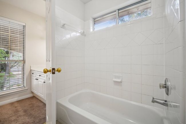 5616 Gorham Glen Ln, House other with 4 bedrooms, 3 bathrooms and 4 parking in Austin TX | Image 26