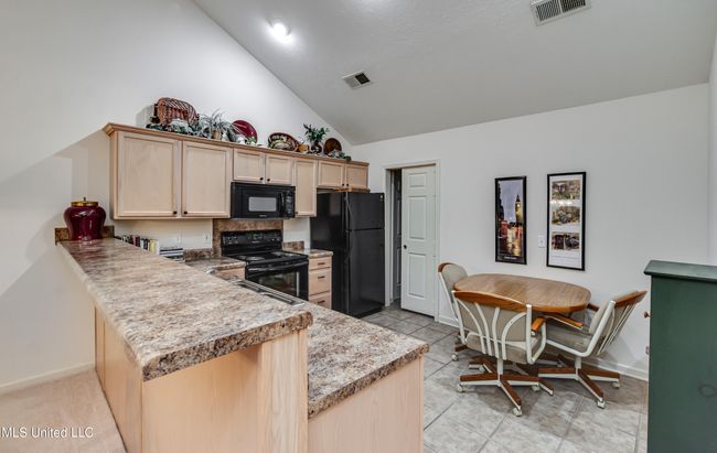 804 Charmant-47 | Image 18
