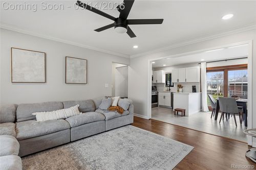 28625 Bradner Dr, Warren, MI, 48088-6301 | Card Image