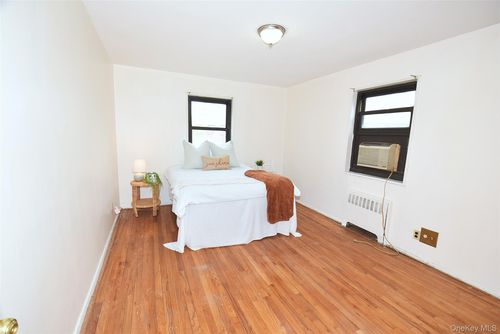 unit-5-167-163-49 Willets Pt Boulevard, New York, NY, 11357 | Card Image