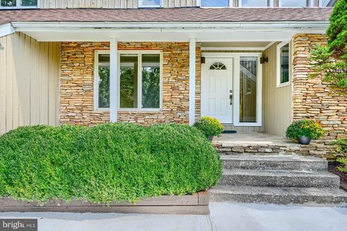 2318 Shaded Brook Dr, OWINGS MILLS, MD, 21117-2346 | Card Image