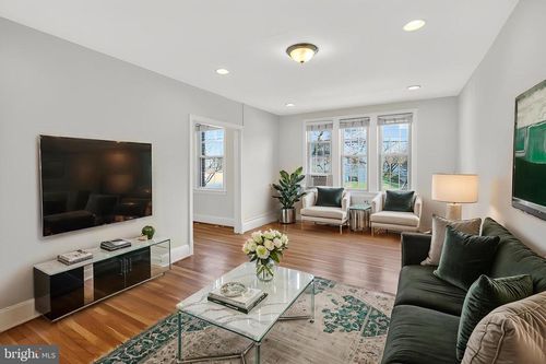 1301 Longfellow St Nw, WASHINGTON, DC, 20011-3532 | Card Image