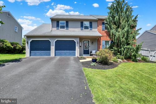 808 Redwood Ave, WYOMISSING, PA, 19610-1416 | Card Image