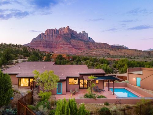 2548 Anasazi Way, Springdale, UT, 84767-7738 | Card Image