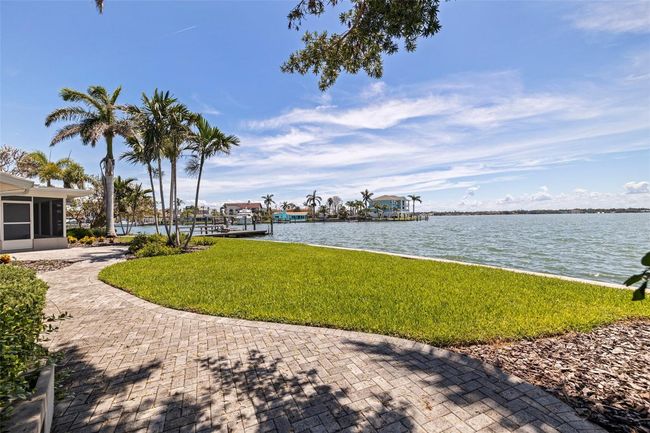11055 7 Th St E, House other with 3 bedrooms, 2 bathrooms and null parking in TREASURE ISLAND FL | Image 28