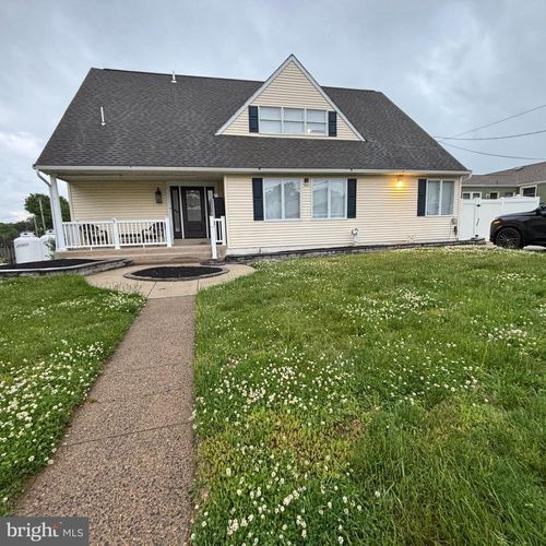 1301 Rowland Rd, LANGHORNE, PA, 19047-3106 | Card Image