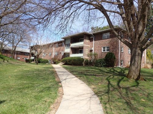 3-51 Jacqueline Road, Waltham, MA, 02452 | Card Image
