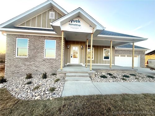 7531 Brownstown Rd, Henryville, IN, 47126-8710 | Card Image