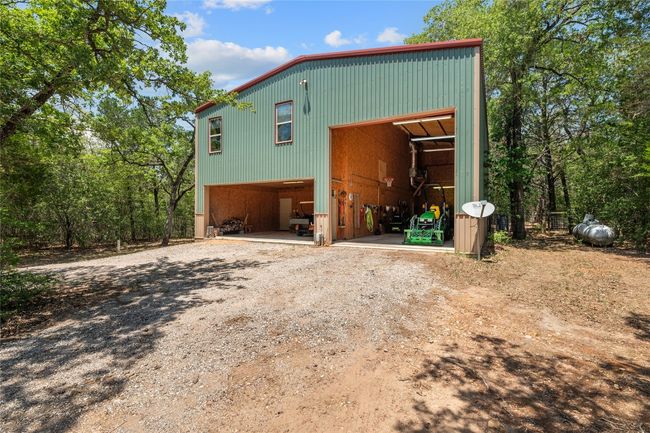 136 Red Fox Ln, Home with 5 bedrooms, 6 bathrooms and 6 parking in Bastrop TX | Image 17