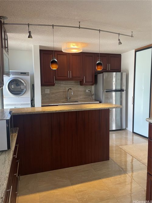 apt-709-1415 Liholiho St, Honolulu, HI, 96822-4140 | Card Image