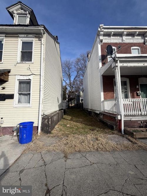 335 S 15th St, HARRISBURG, PA, 17104-3392 | Card Image
