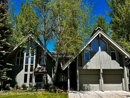 4325 Spring Violet Ct, Wilson, WY, 83014-9619 | Card Image
