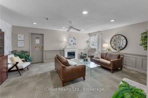 202-196 Scott St, Saint Catharines, ON, L2N5T2 | Card Image
