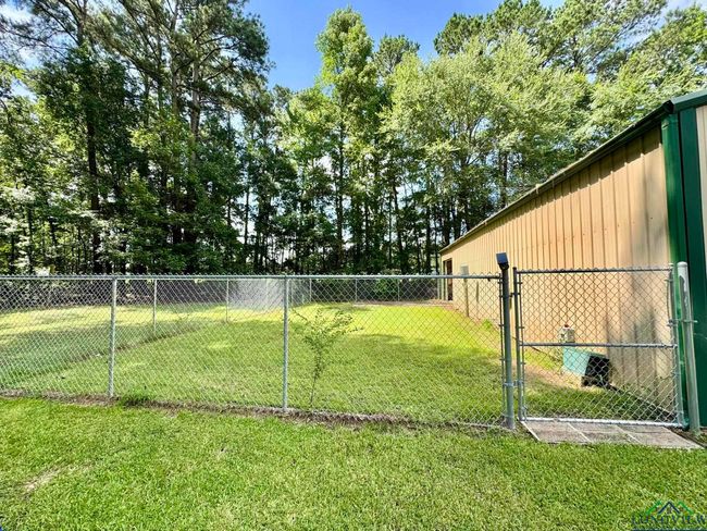 332 E Wynns Creek Rd, House other with 4 bedrooms, 3 bathrooms and null parking in Kilgore TX | Image 27
