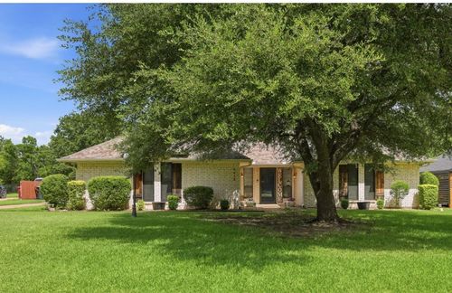 5413 Bello Vista Dr, Sherman, TX, 75090-9287 | Card Image