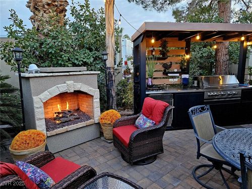 271-8175 Arville St, Las Vegas, NV, 89139-7111 | Card Image