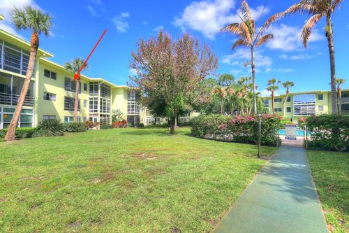 305-1100 Ponce De Leon Cir, Vero Beach, FL, 32960-5383 | Card Image