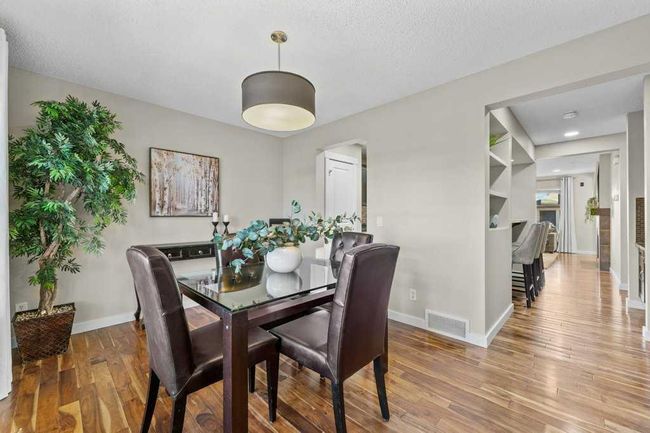 111 89 Street Sw, Home with 4 bedrooms, 3 bathrooms and 2 parking in Calgary AB | Image 7