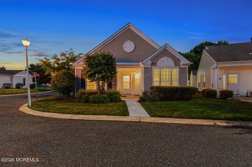 527-527 Harrier Dr, Monroe, NJ, 08831-5550 | Card Image
