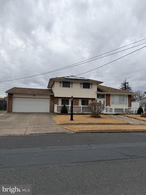 106 Adrienne Ave, BLACKWOOD, NJ, 08012-4511 | Card Image