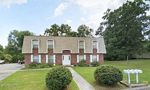 7500 Falling Leaves Circle, Knoxville, TN, 37909 | Card Image
